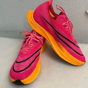 Nike ZoomX Streakfly Hyper Orange Pink
DJ6566-600 Running Women’s Shoe Sz  9